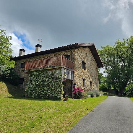 Arbela Apartamentuak Aia Екстер'єр фото